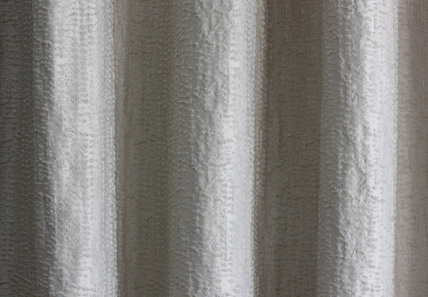 Santander egyszínű fényes dekor sötétítő függöny